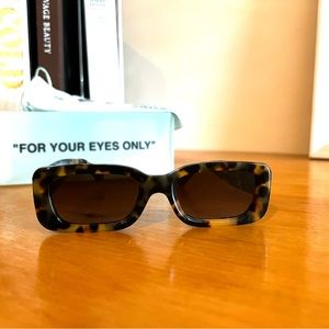 Off-White Tortoise Sunglasses (2018 Sunglass Hut … - image 1